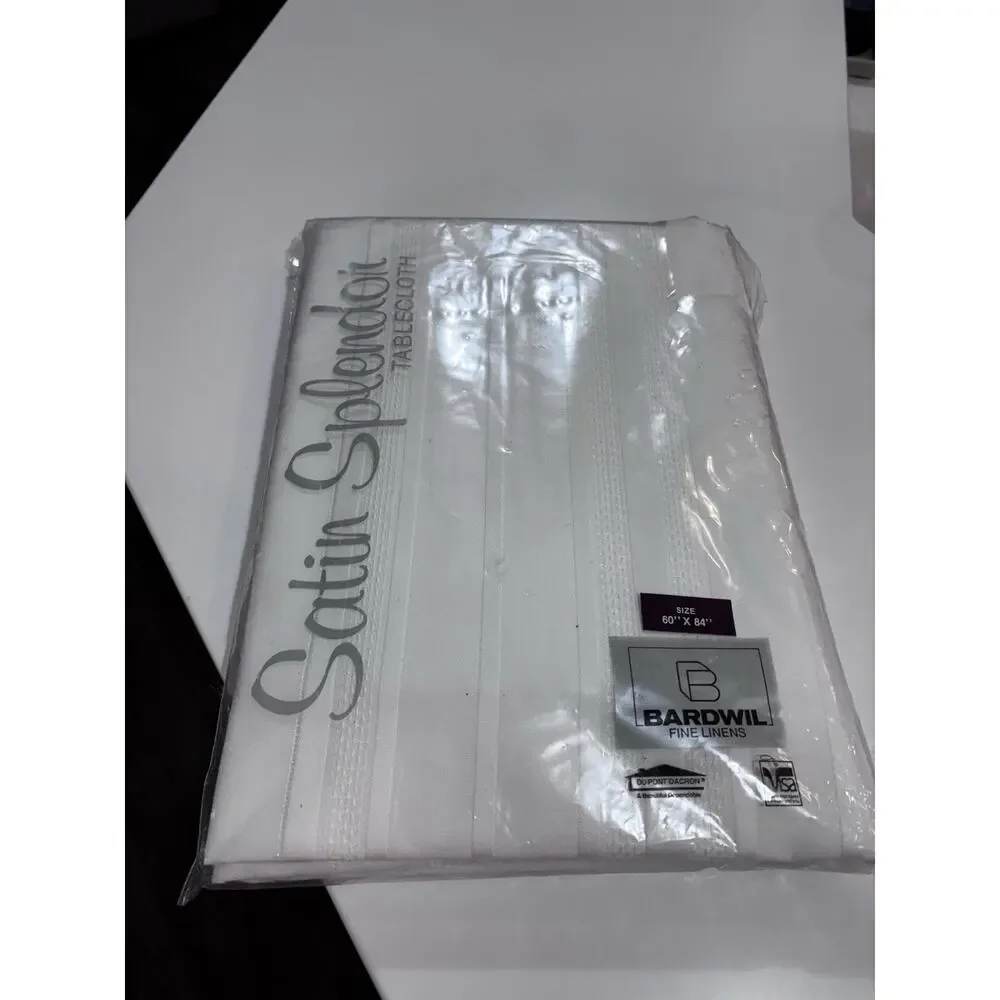New Old Stock Vgt Bardwil Linens Carefree Oblong 60x84 Ivory Tablecloth White